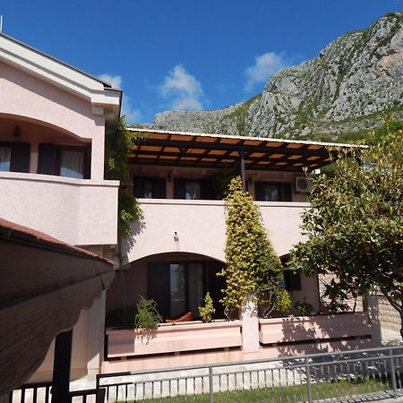 Apartmani Zona Sveti Stefan Buitenkant foto