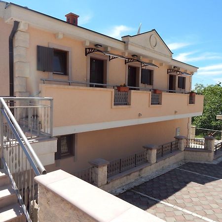 Apartmani Zona Sveti Stefan Buitenkant foto