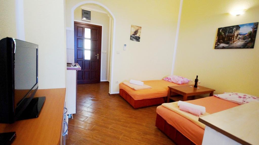 Apartmani Zona Sveti Stefan Buitenkant foto