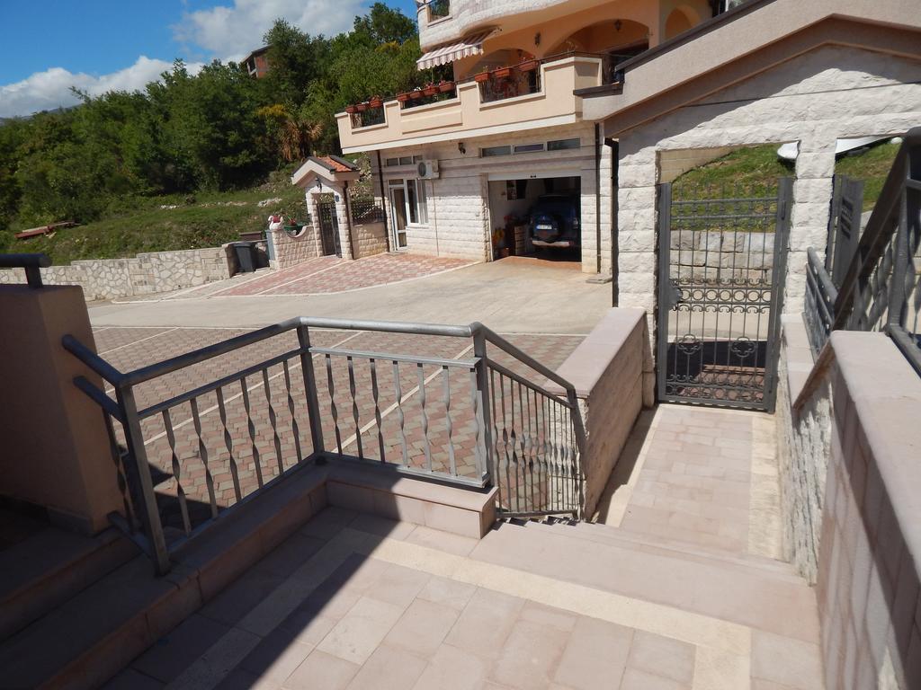 Apartmani Zona Sveti Stefan Buitenkant foto