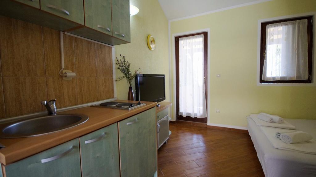Apartmani Zona Sveti Stefan Buitenkant foto
