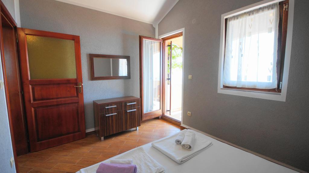 Apartmani Zona Sveti Stefan Buitenkant foto