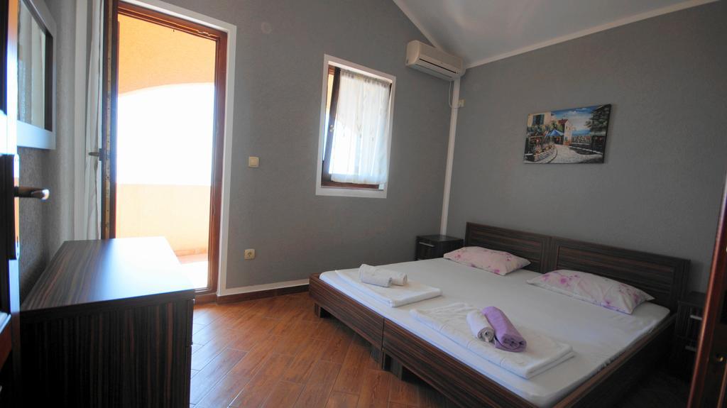 Apartmani Zona Sveti Stefan Buitenkant foto